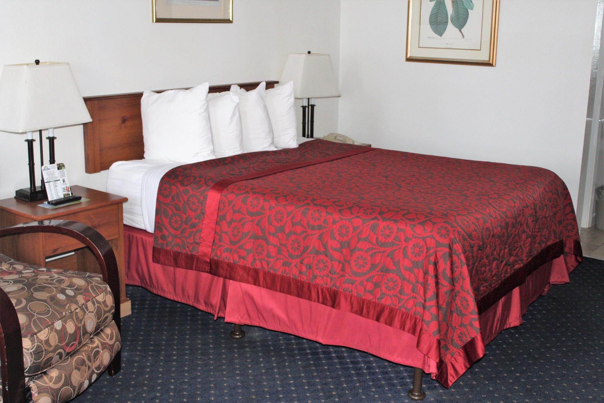 Days Inn By Wyndham Everett Esterno foto