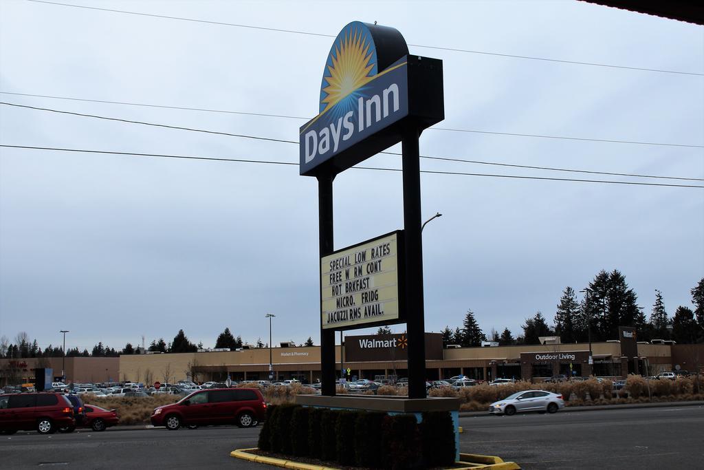 Days Inn By Wyndham Everett Esterno foto